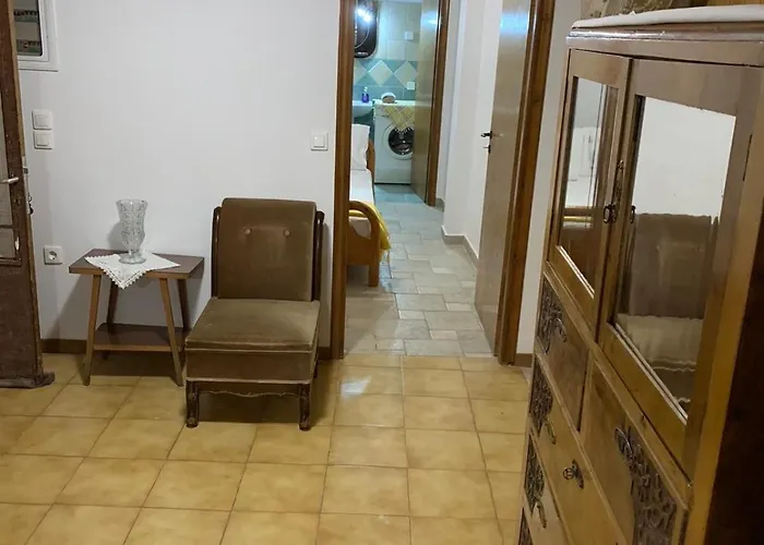 Traditional House With Breathtaking View, Makis Sívros