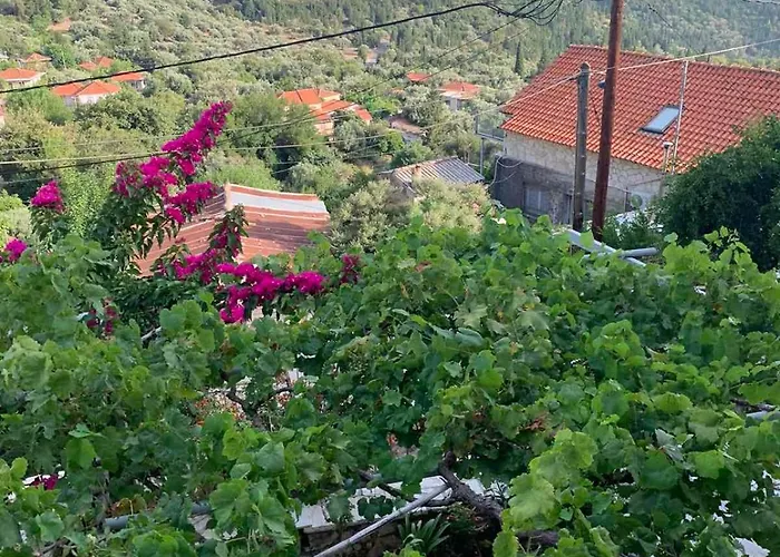 Traditional House With Breathtaking View, Makis