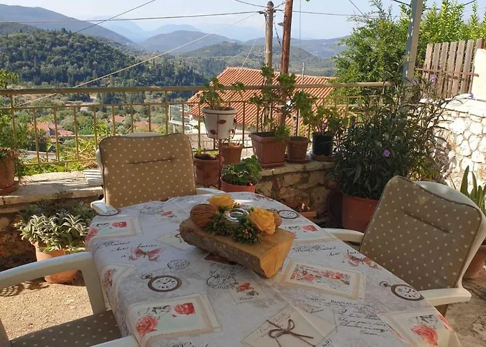 Traditional House With Breathtaking View, Makis Sívros